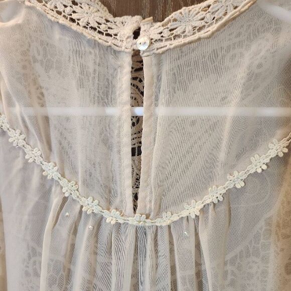 Peach transparent high-necked dress - Picture 4 of 5